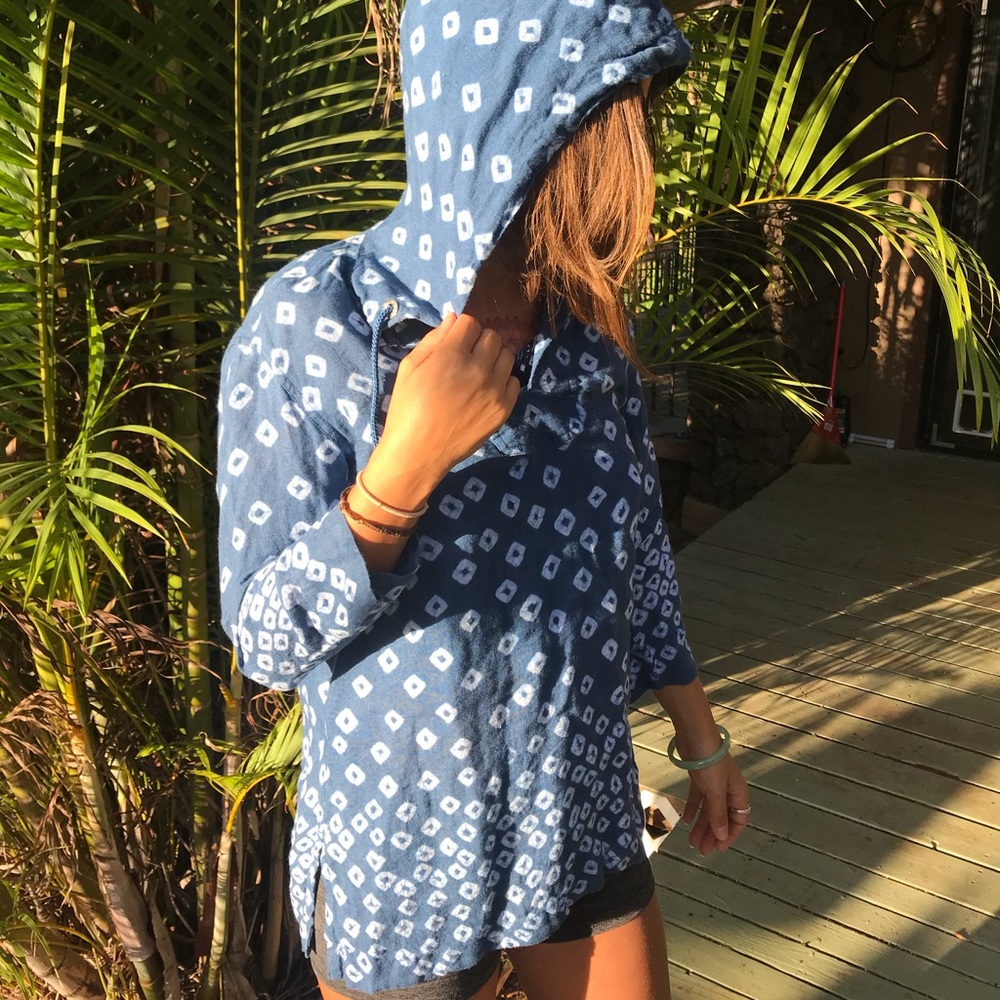 Linen quarter sleeve hoodie